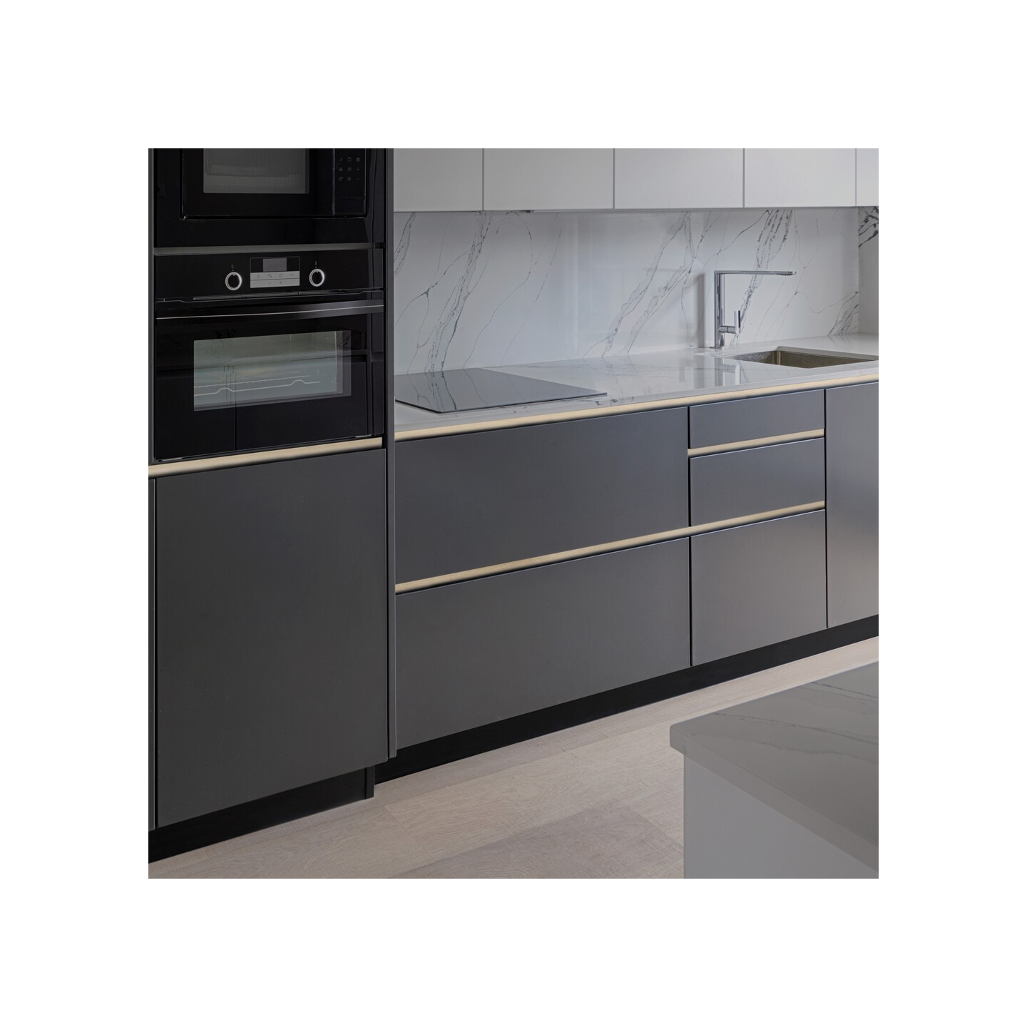 PROFILO GOLA "C" CENTRALE 3,9MT ANOD.ORO